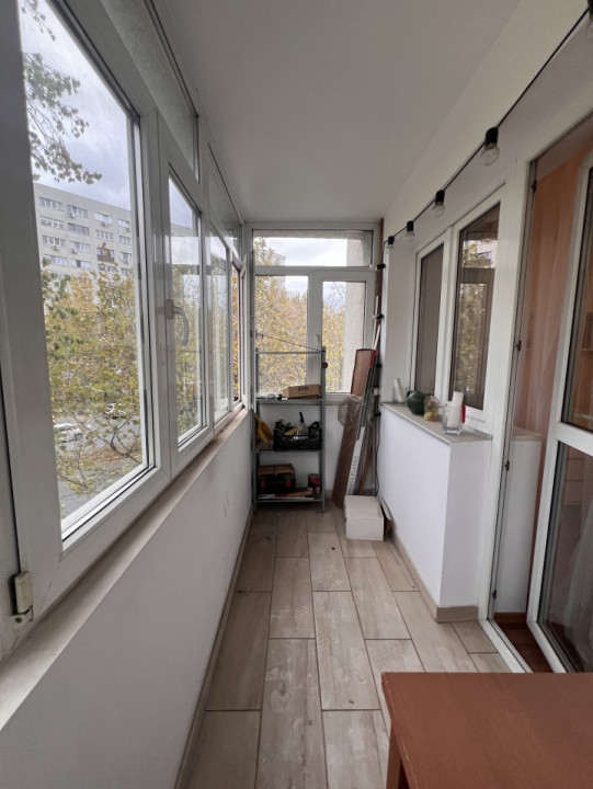 4 camere modern Piata Trapezului, metrou 2 minute