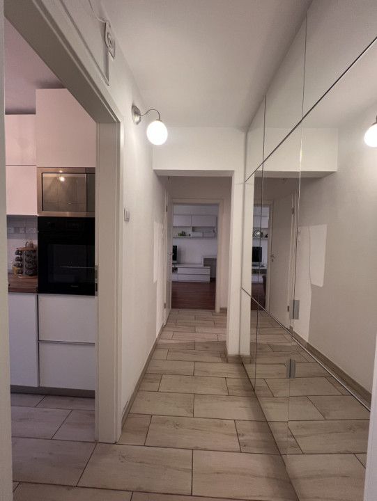 4 camere modern Piata Trapezului, metrou 2 minute