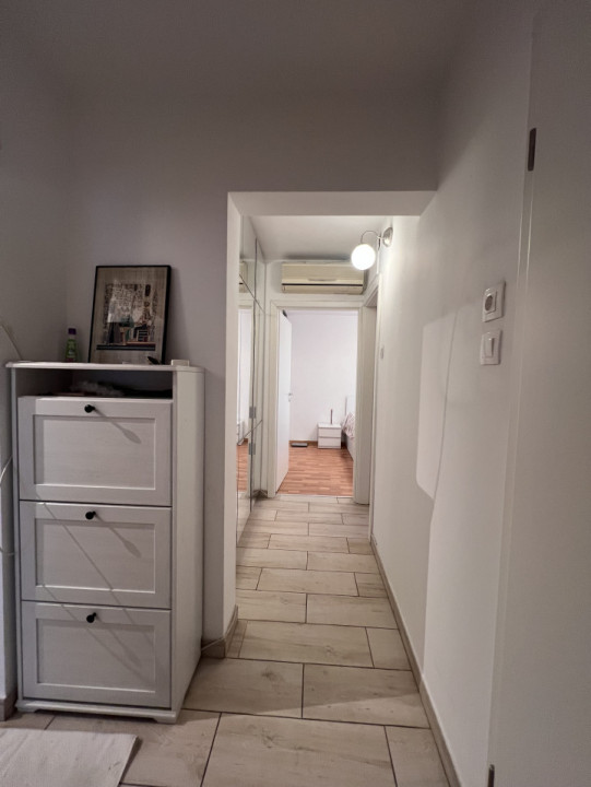 4 camere modern Piata Trapezului, metrou 2 minute