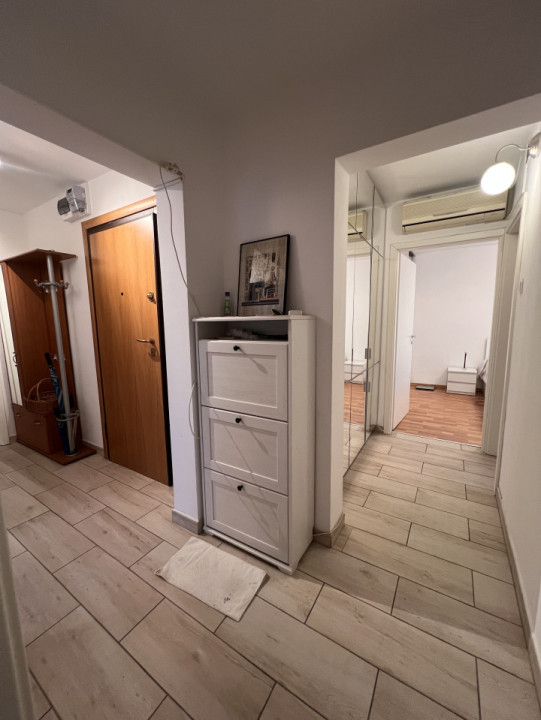 4 camere modern Piata Trapezului, metrou 2 minute