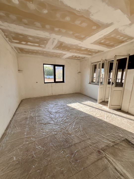4 camere unic în vila interbelică