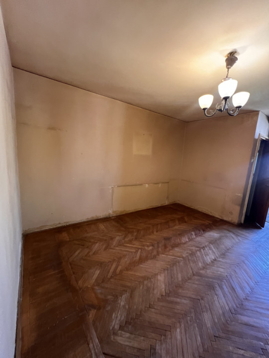 garsoniera pretabil investitie, Policiclica Titan