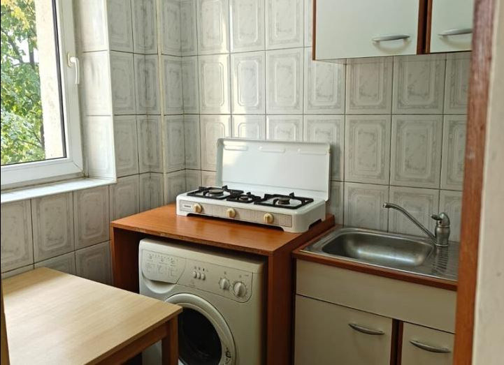 garsoniera zona Dristor, bloc din 1983