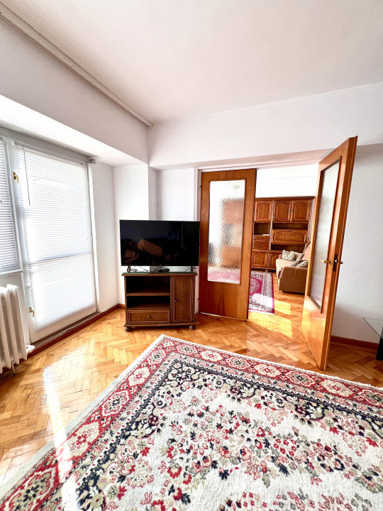  4 camere Piata unirii 10 minute metrou Izvor