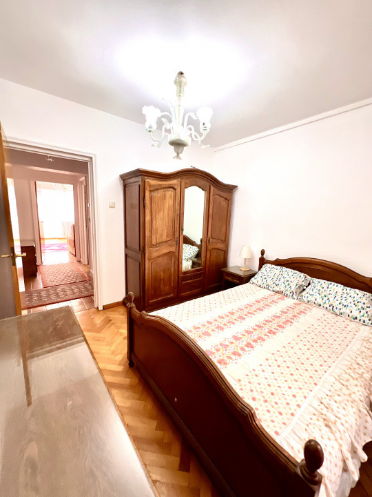  4 camere Piata unirii 10 minute metrou Izvor