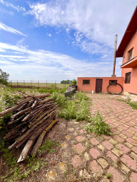 Vila spatioasa in comuna Lilieci la 20 de minute de Bucuresti
