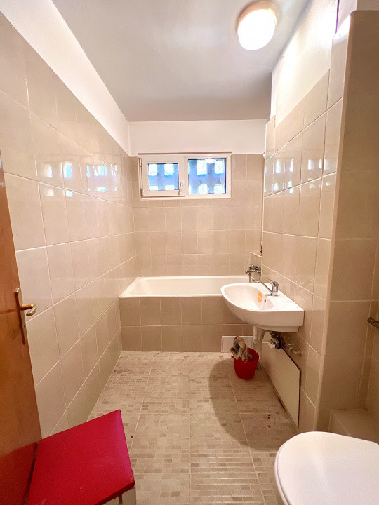 3 camere Militari zona Apusului metrou Gorjului