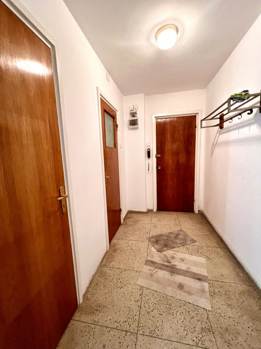 3 camere Militari zona Apusului metrou Gorjului