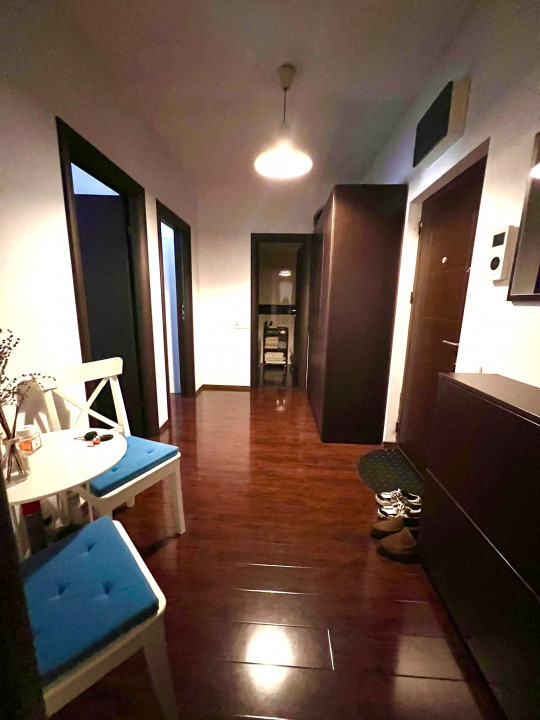 2 camere premium la 7 minute de metrou Jiului