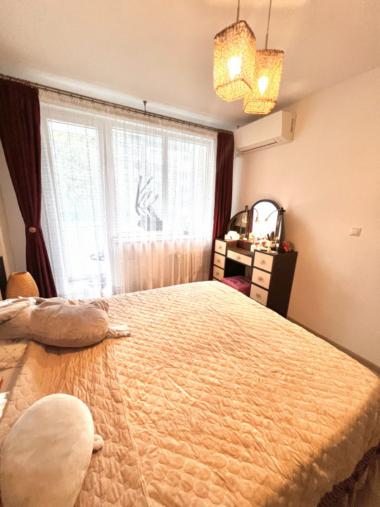 2 camere renovat în bloc Perla 