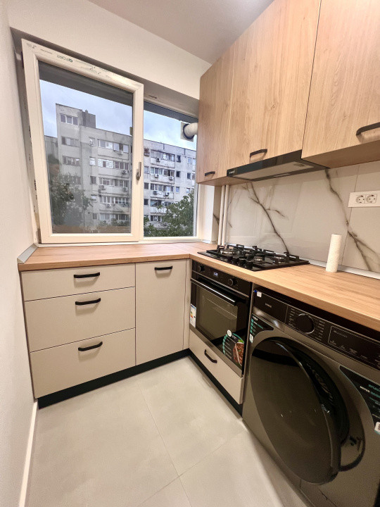 Garsoniera moderna la 500m de metrou 