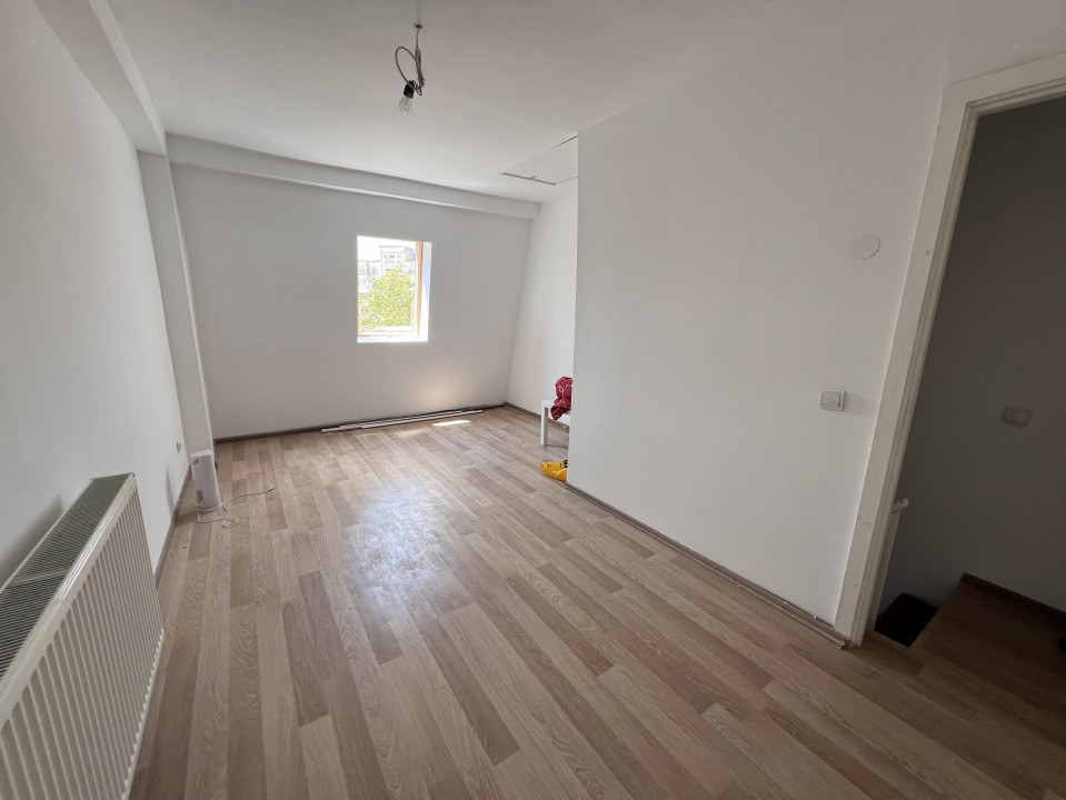 2 camere Titan Poartă 4 Faur, tip duplex 