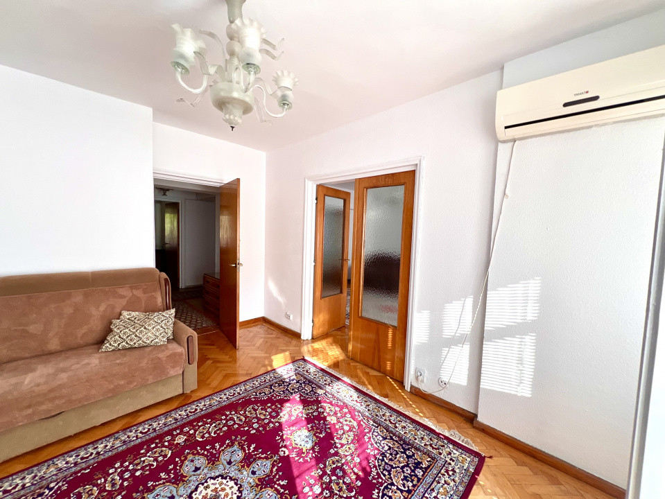  camere spre inchiriere Piata unirii 10 minute metrou Izvor