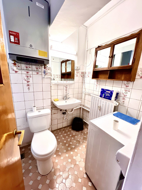  camere spre inchiriere Piata unirii 10 minute metrou Izvor