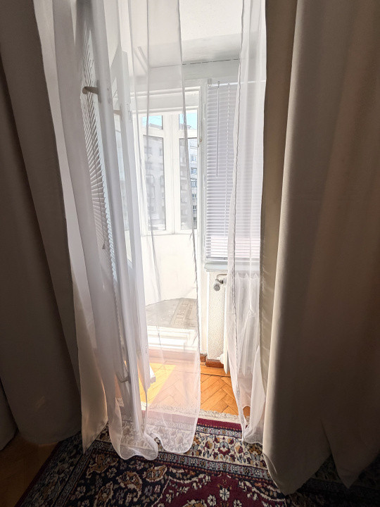 OPORTUNITATE GRUP DE STUDENTI! Închiriere pe camera zona Piata Unirii