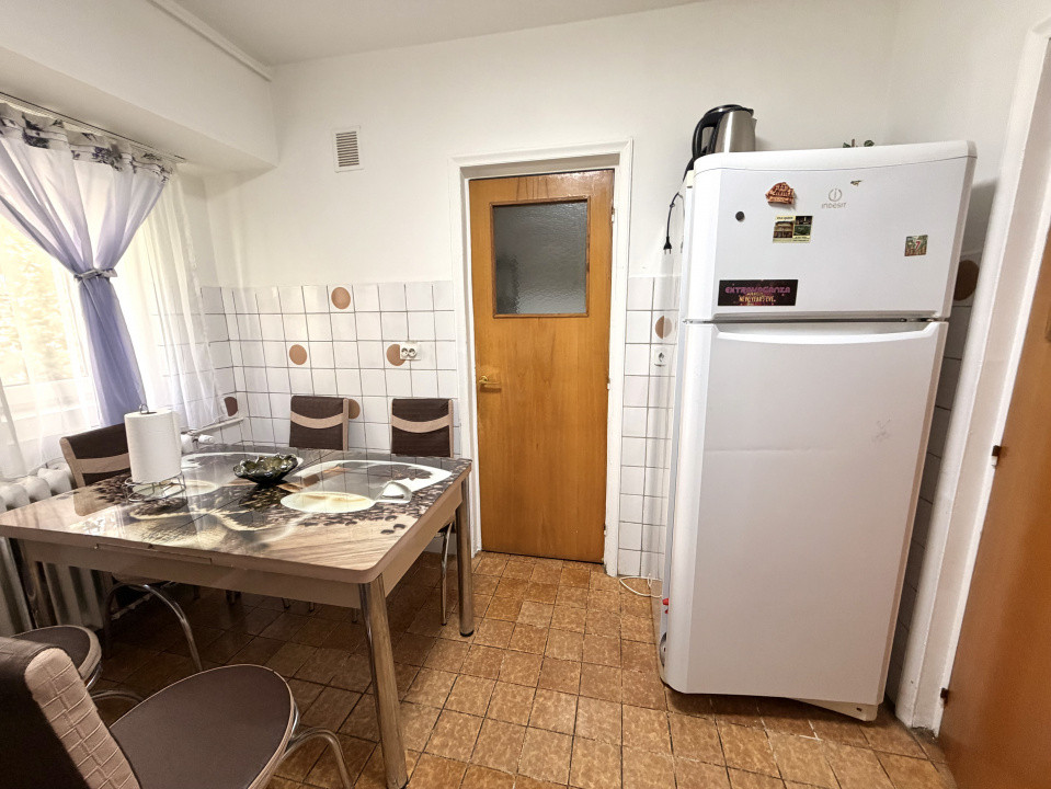 OPORTUNITATE GRUP DE STUDENTI! Închiriere pe camera zona Piata Unirii