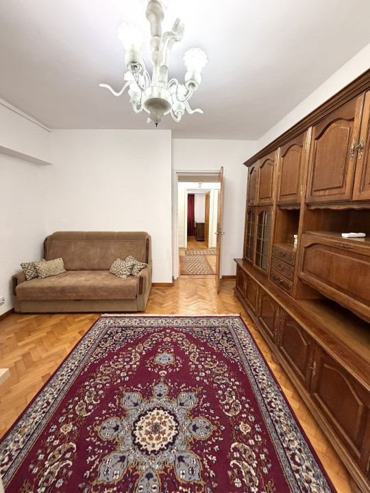 OPORTUNITATE GRUP DE STUDENTI! Închiriere pe camera zona Piata Unirii