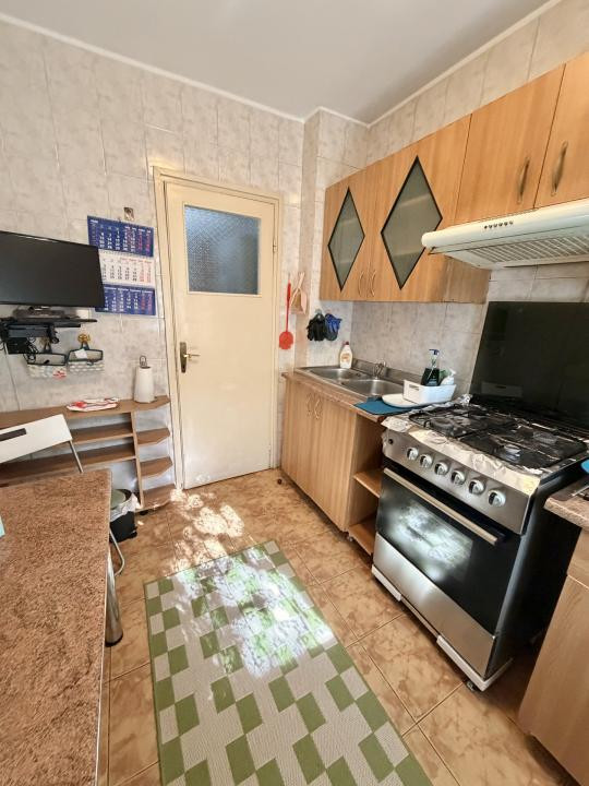 2 camere, zona Piata Minis - Metrou Costin Georgian  