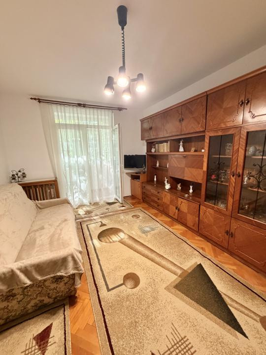 2 camere, zona Piata Minis - Metrou Costin Georgian  
