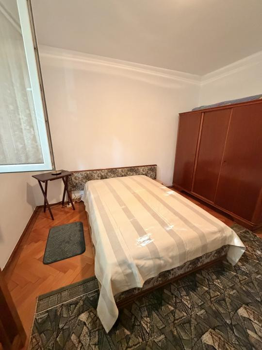 2 camere, zona Piata Minis - Metrou Costin Georgian  