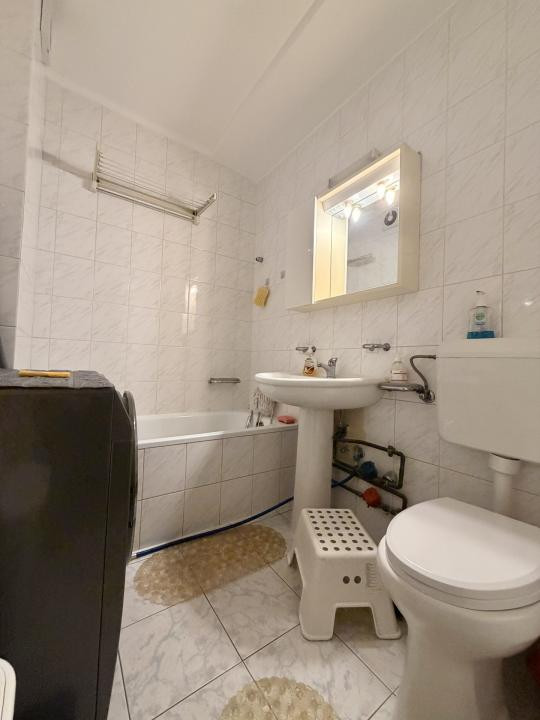 2 camere, zona Piata Minis - Metrou Costin Georgian  