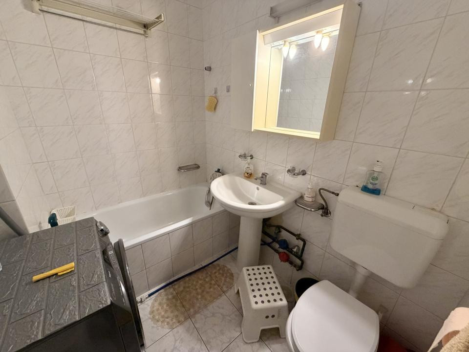 2 camere, zona Piata Minis - Metrou Costin Georgian  