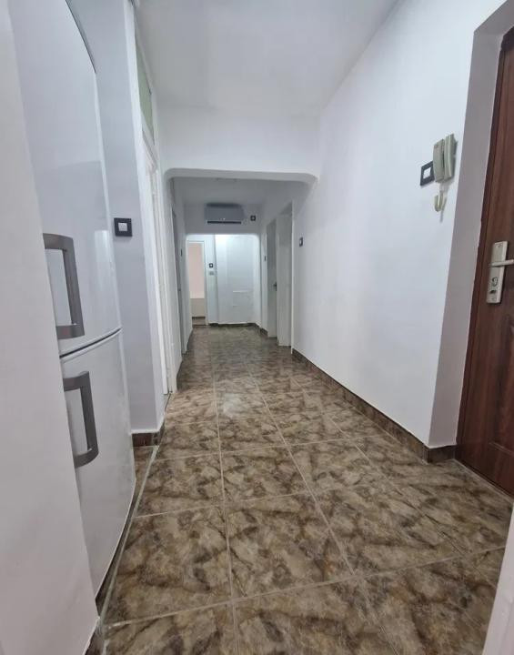 3 camere decomandat, modern, langa Arena Nationala