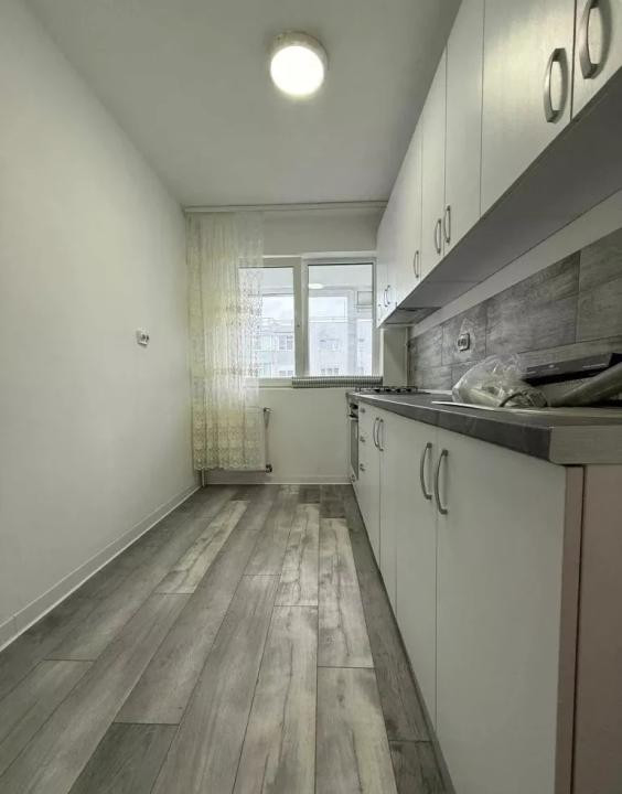 3 camere renovat Arena Nationala /prima inchiriere