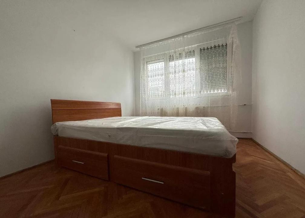 3 camere renovat Arena Nationala /prima inchiriere