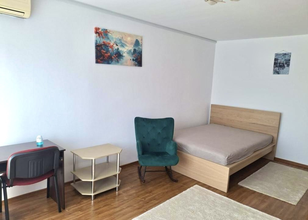Garsoniera spatioasa de 43 mp metrou Costin Georgian 