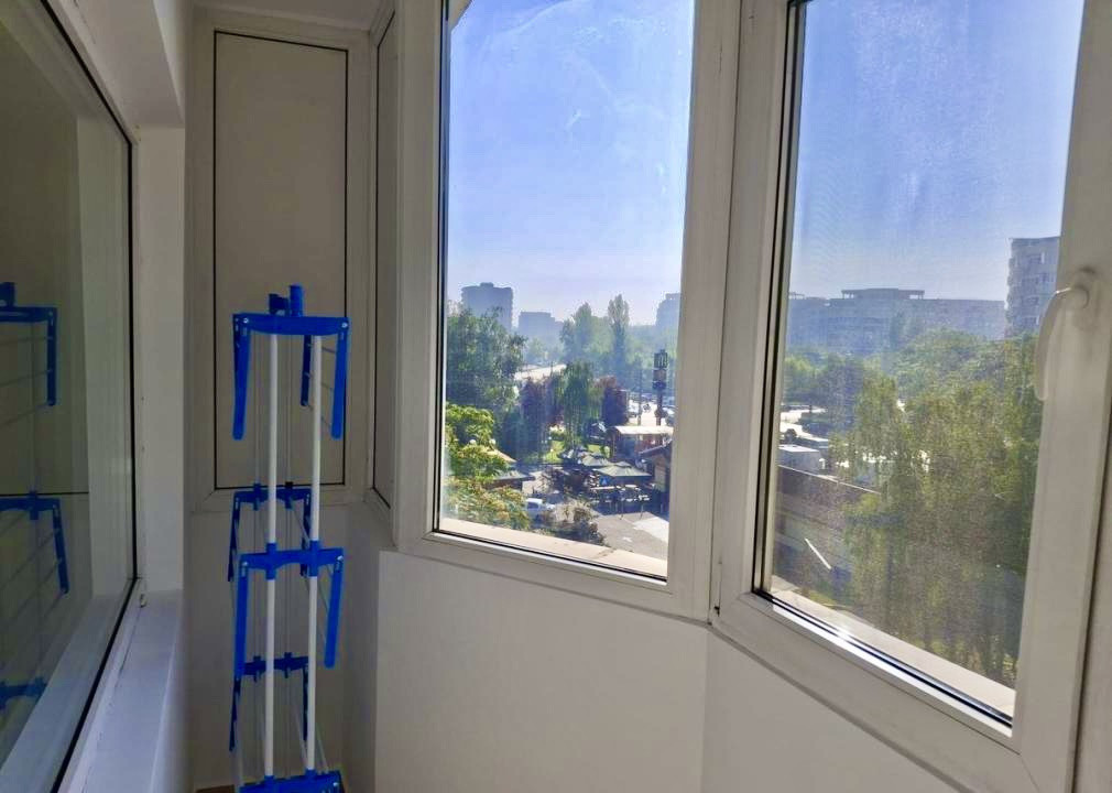 Garsoniera spatioasa de 43 mp metrou Costin Georgian 