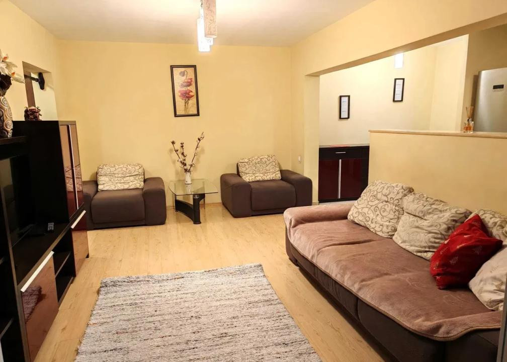 3 camere metrou Iancului/pretabil familie