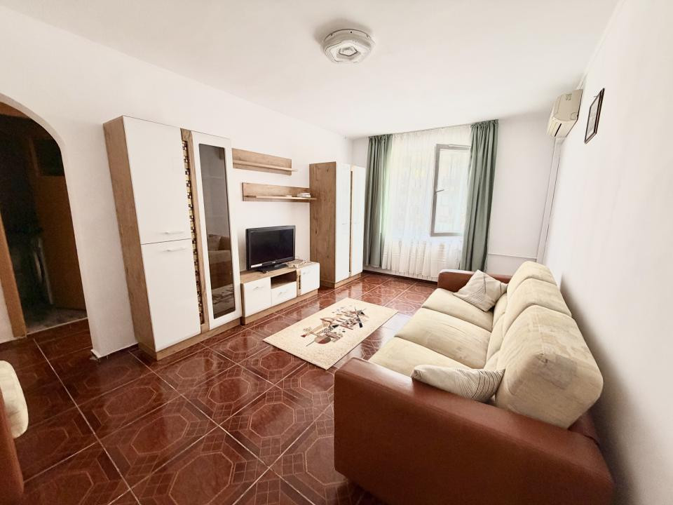 3 camere la metrou Piata Iancului