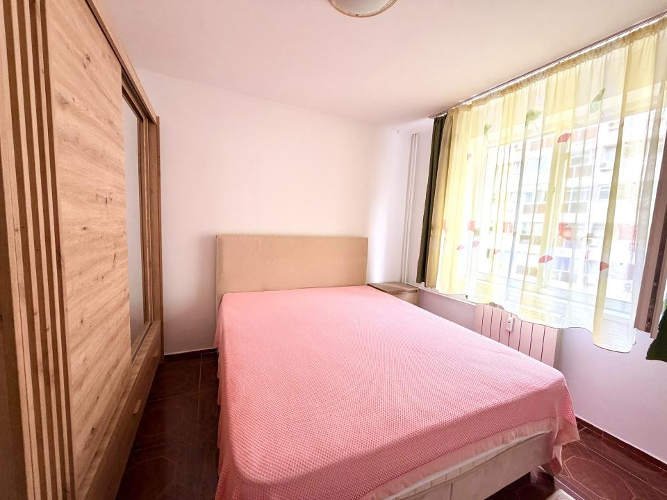 3 camere la metrou Piata Iancului