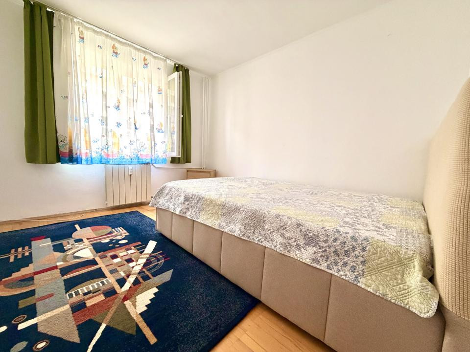 3 camere la metrou Piata Iancului