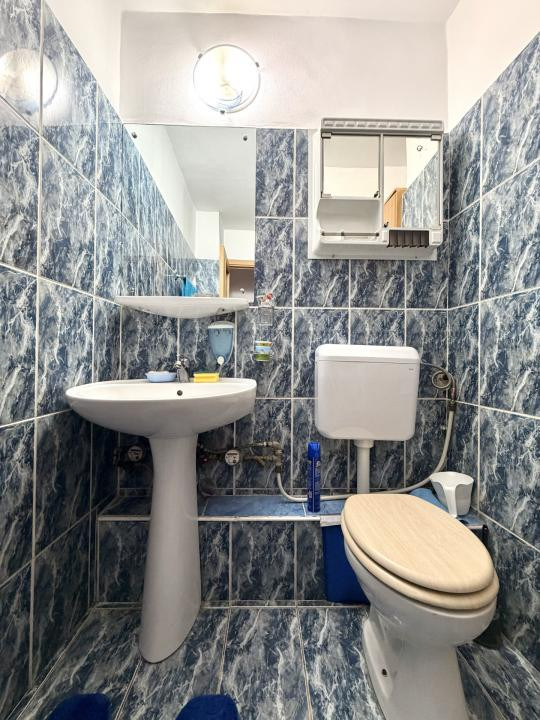 3 camere la metrou Piata Iancului