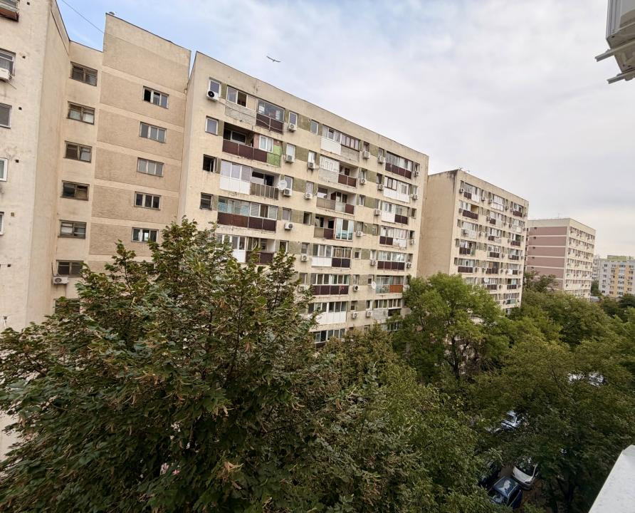 3 camere la metrou Piata Iancului