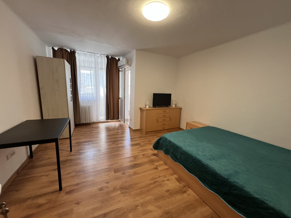 Garsoniera renovată zona Iancului construcție 1982