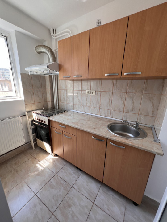 Garsoniera renovată zona Iancului construcție 1982