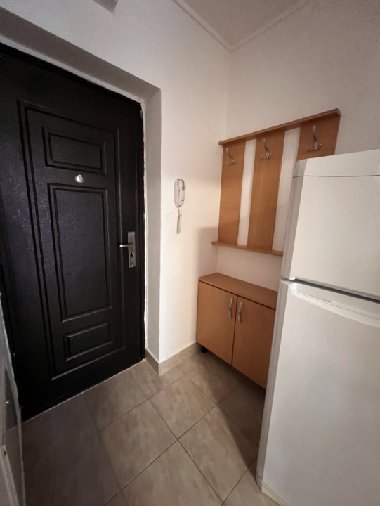 Garsoniera renovată zona Iancului construcție 1982