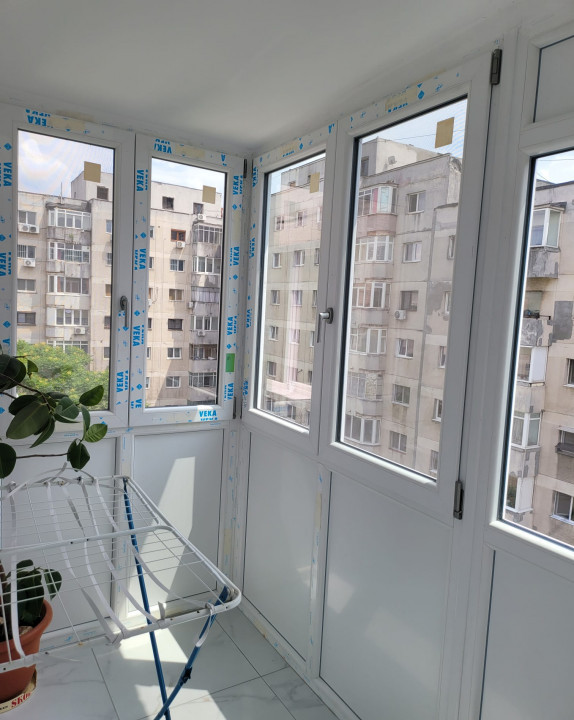 3 camere decomandat langa metrou Crangasi 