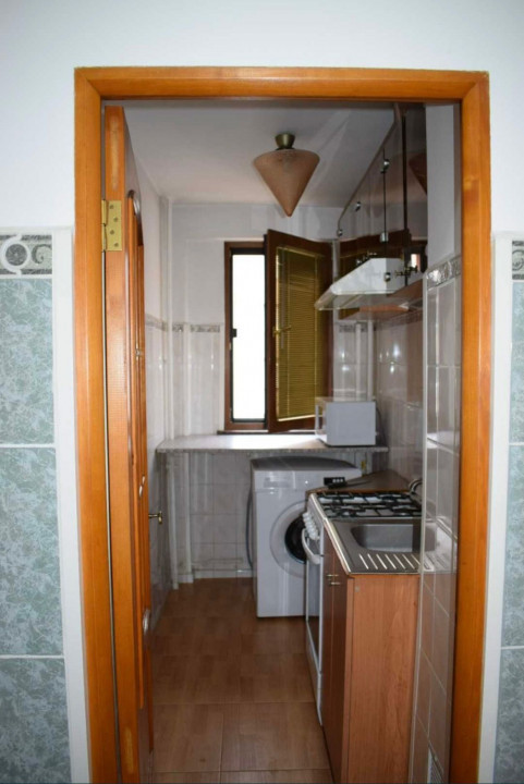 2 camere Titan/Salajan la 5 minute de metrou 