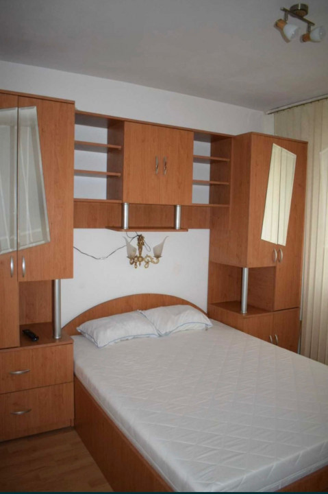 2 camere Titan/Salajan la 5 minute de metrou 