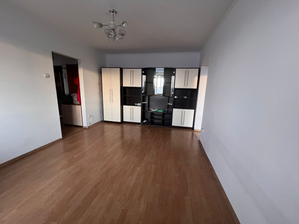 2 camere renovat, Brancoveanu, priveliste panoramica