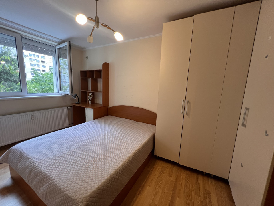 2 camere renovat la metrou 1 Decembrie Titan 