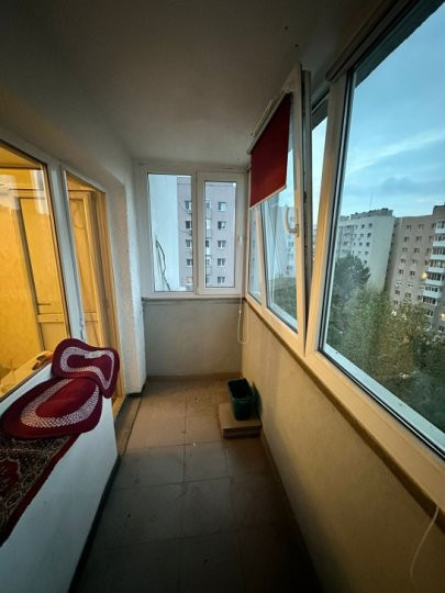 2 camere Titan, pretabil investitie