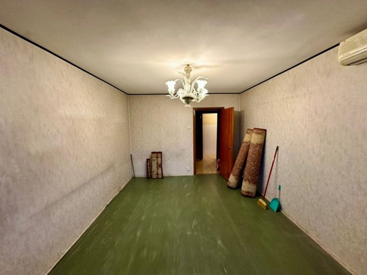 2 camere Titan, pretabil investitie