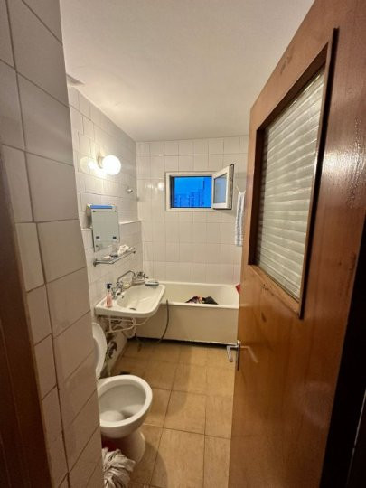 2 camere Titan, pretabil investitie